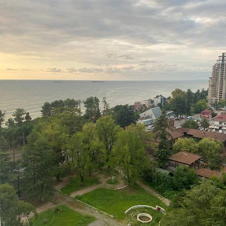 Аппартаменты С Двумя Балконами На Море И Горы มาคินจอรี ภายนอก รูปภาพ