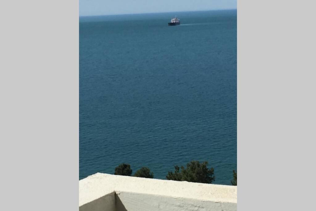 Аппартаменты С Двумя Балконами На Море И Горы มาคินจอรี ภายนอก รูปภาพ