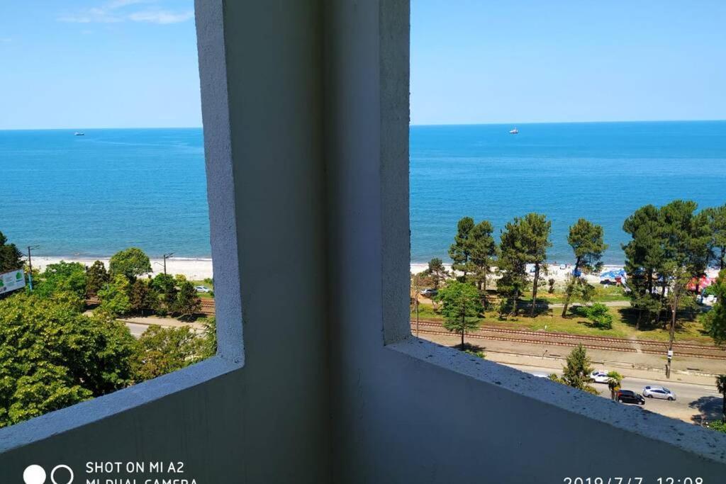 Аппартаменты С Двумя Балконами На Море И Горы มาคินจอรี ภายนอก รูปภาพ